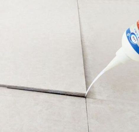 连江瓷砖空鼓维修公司分享卫生间瓷砖脱落的原因可能有以下几点
